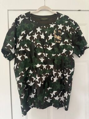 Valentino Camo Star Print T-Shirt – Size XL – NWT – Made in Italy